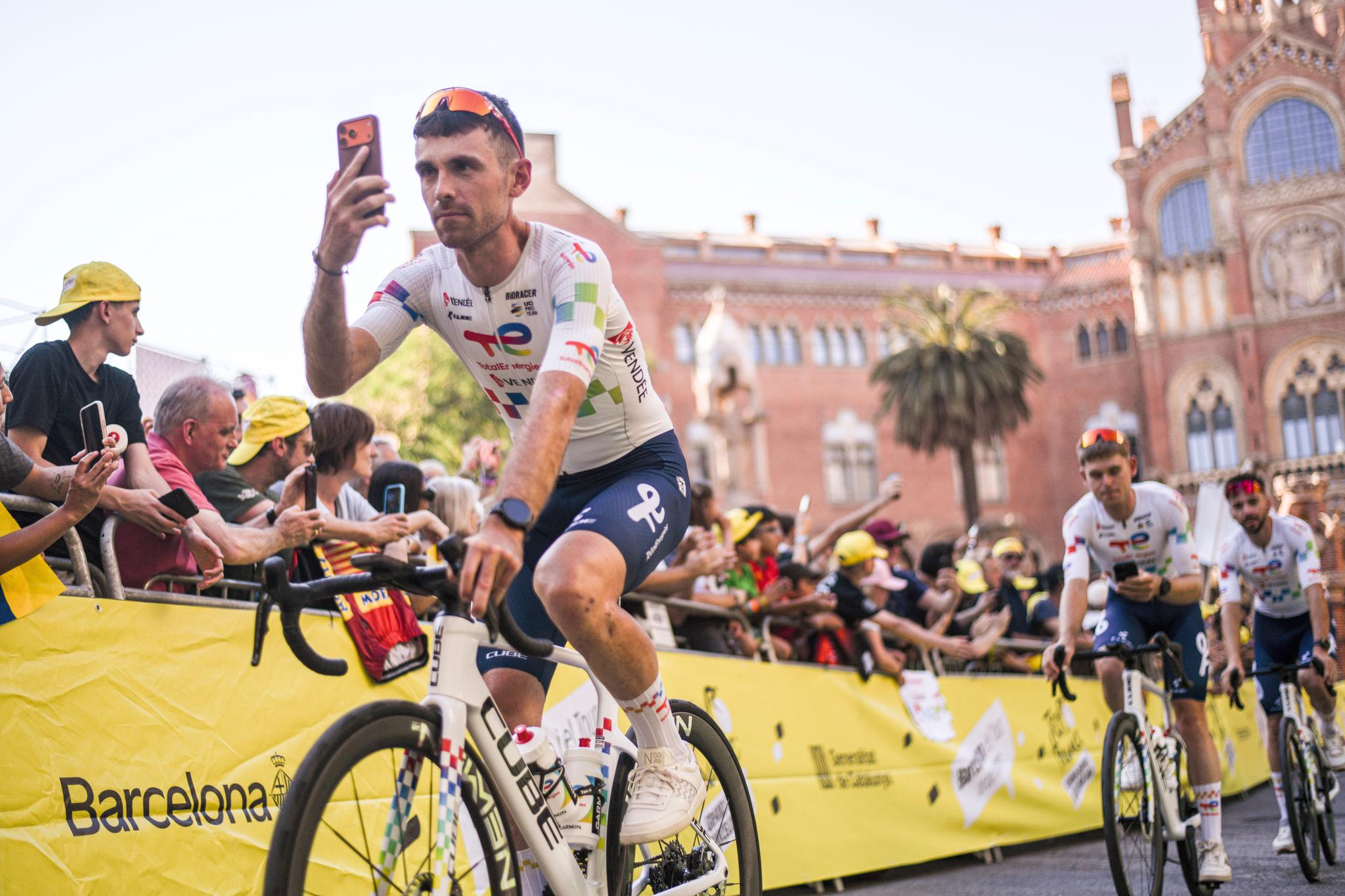 02/07/2026 - Tour de France 2026 - Grand Départ J2 - Barcelone - Présentation des équipes - Thibault GUERNALEC (TOTALENERGIES)