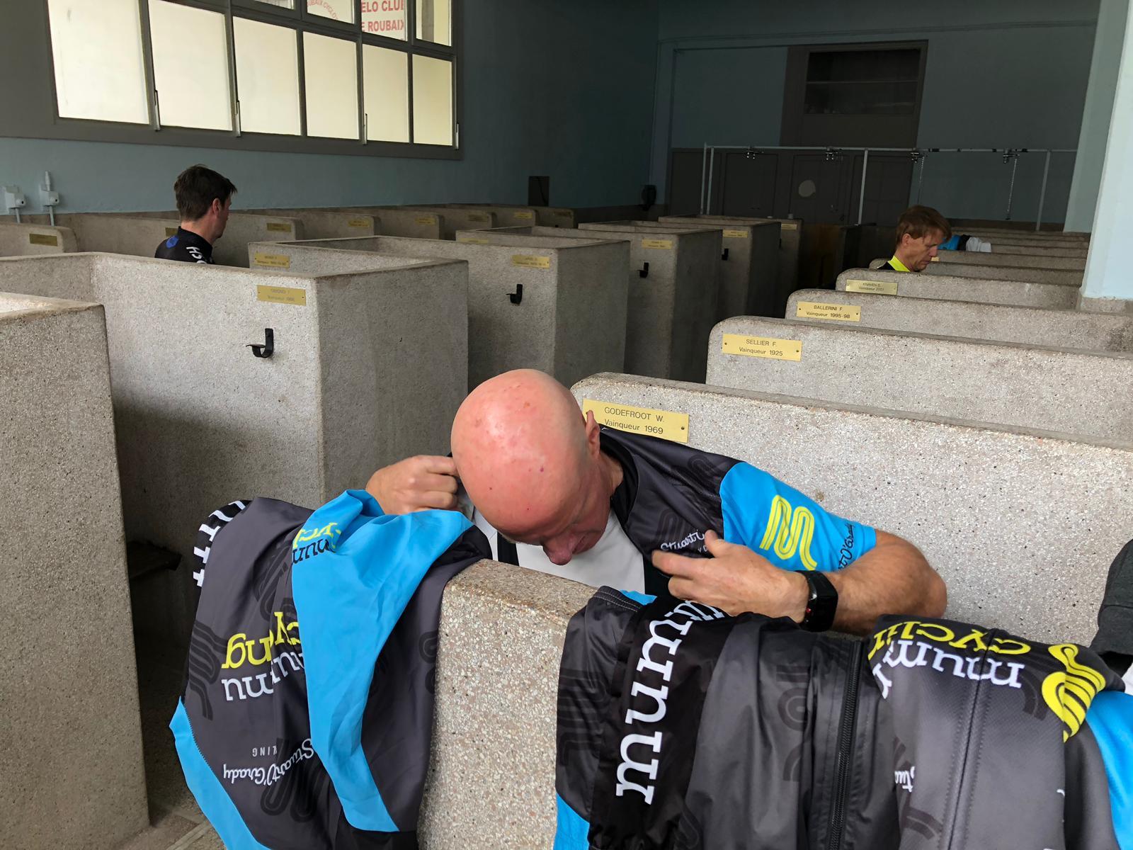 Mummu Cycling guests at Paris-Roubaix showers